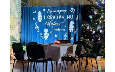 Świąteczny wieczór pełen magii w Zespole Szkolno-Przedszkolnym w Grodźcu